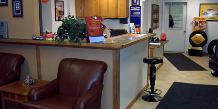 Auto Repair Shop Front Desk in Scottsbluff, NE | Twin City Auto